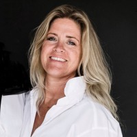 Suzanne Jacobs