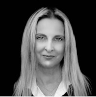 Rebecca Desi Saivanidis