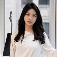 Cassie (Xinyi) Ren