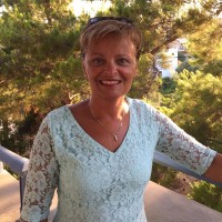 Nienke Buma