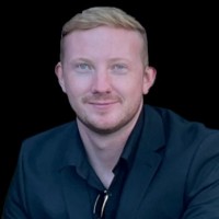 Sean Larsen