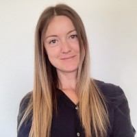 Dóra Varga