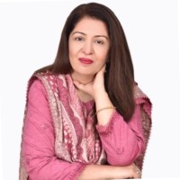 Dr Nausheen Qamar