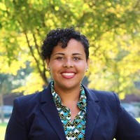 Samantha Harper, Pe