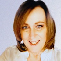 Sandi W.