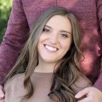 Holly Sauder (Vargas)