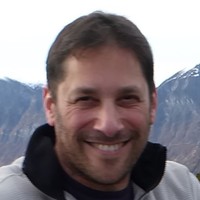Nir Marom