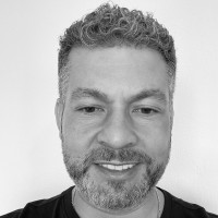 Bruno J Bernardes