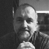 Simon Warburton