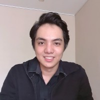 Kelvin Flores