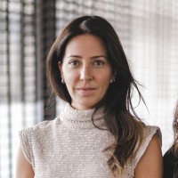 Carolina L. Sodré Santoro