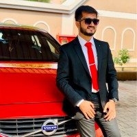 Naim Vakil