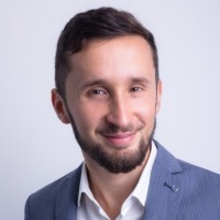 Santiago CruzSantiago Cruz is an Influencer