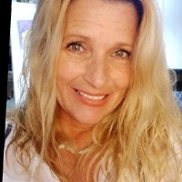 Maggie DeVries