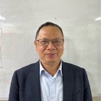 Simon  Wang _injecting plastic mold