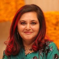 Samra Aziz, 📶