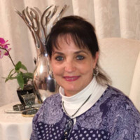 Nelia Stander