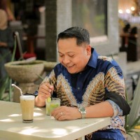 BUDI SUTOMO