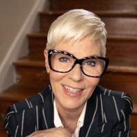 Monique Larroux