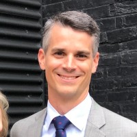 Greg Henesy, Frm