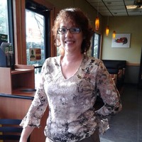 Traci Lewis