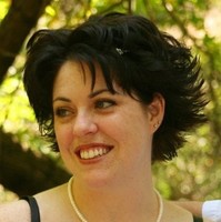 Elayne Gee