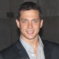 Jonathan Tari