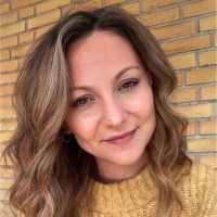 Julie Bach
