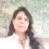 Adriana Beatriz R Andrade