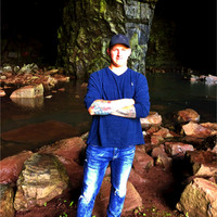 Garrett Tucker