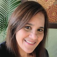 Lucinda Colón