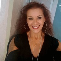 Dolly Egusquiza