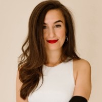 Özge Karakas
