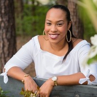 Dushinka Roberts