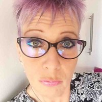 Rowena Faulkner