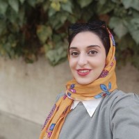 میترا اکبری