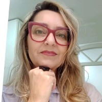 Andréia Quadros Silva Gomes