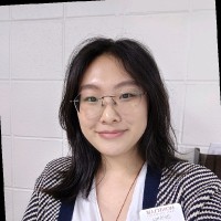 Zhi-Yi H.