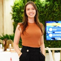 Geovana Komoni, Msc