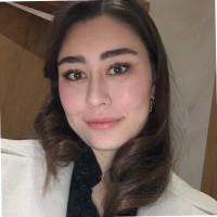 İrem Üstündağ