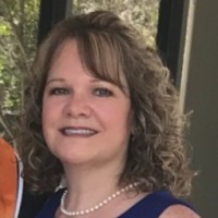 Kelli Uzzel