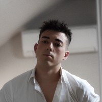 David González León