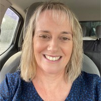 Tina Hollister