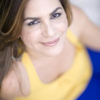 Claudia Moré