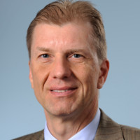 Dr. Robert Tischtau