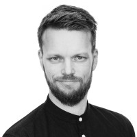 Henrik Løwenheim Kjærsvold-Niclasen, Emba
