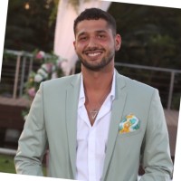 Daniel Ezra
