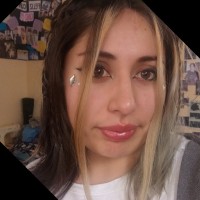 Carola Andrea Mujica Zenteno