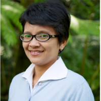 Monique Dwiariani
