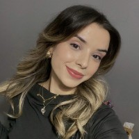 Elif Özçelik